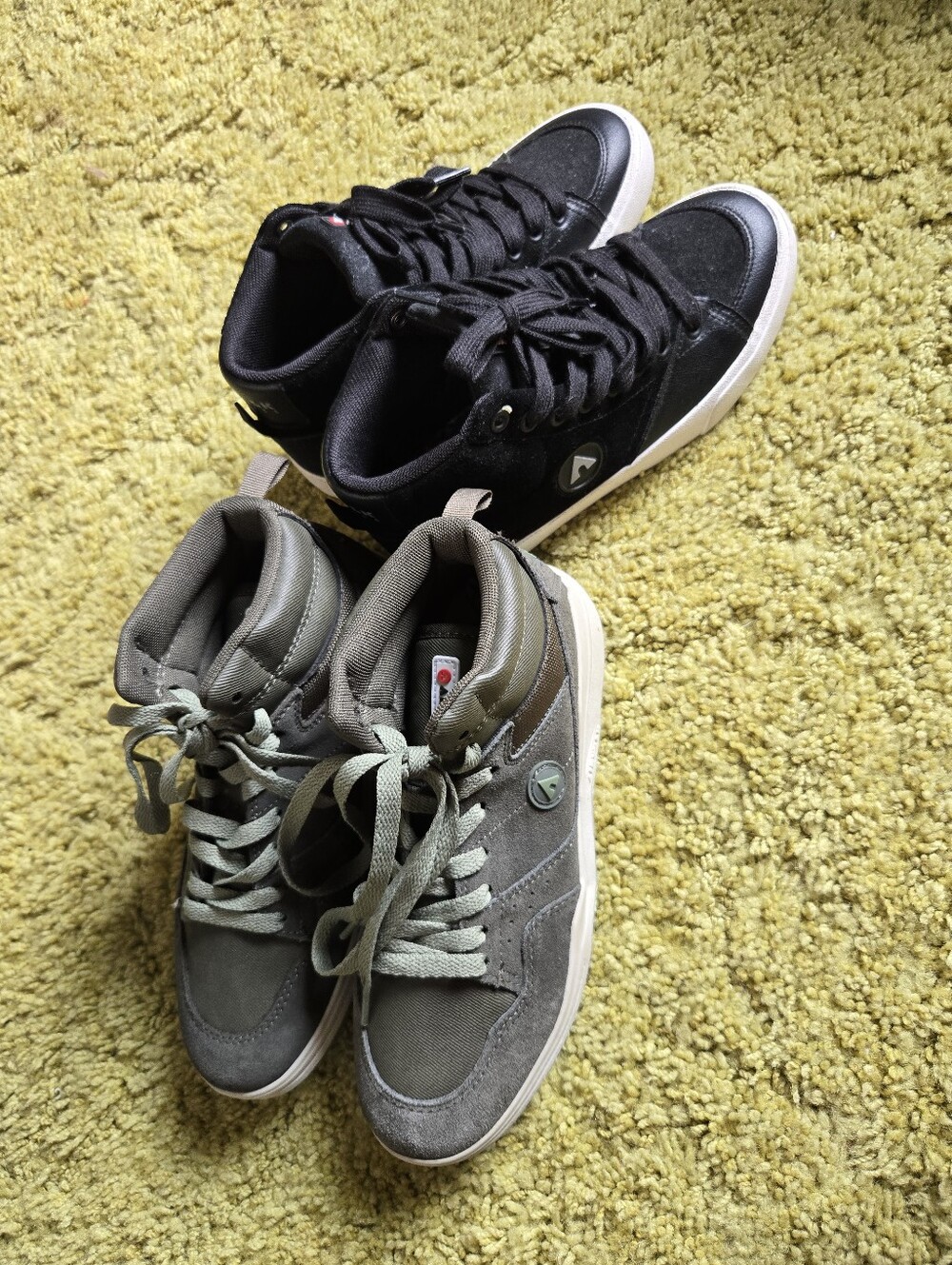 Airwalk Shoe Bundle Sz 6 Adult, Size 5 Boys.